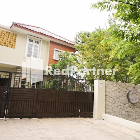 Hotel Fazza Syariah Mitra Reddoorz Jakarta Exteriér fotografie