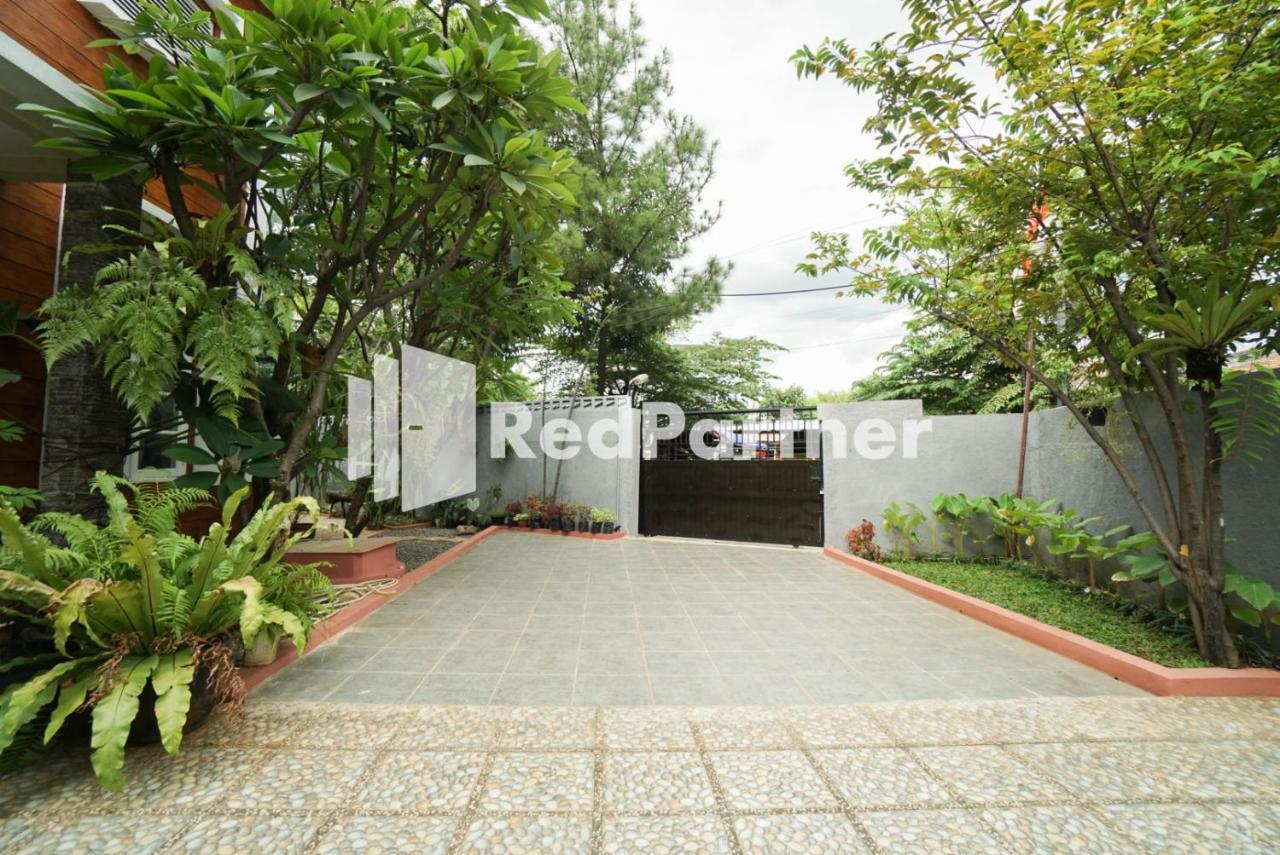 Hotel Fazza Syariah Mitra Reddoorz Jakarta Exteriér fotografie