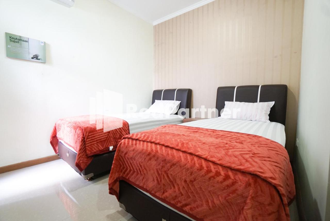 Hotel Fazza Syariah Mitra Reddoorz Jakarta Exteriér fotografie