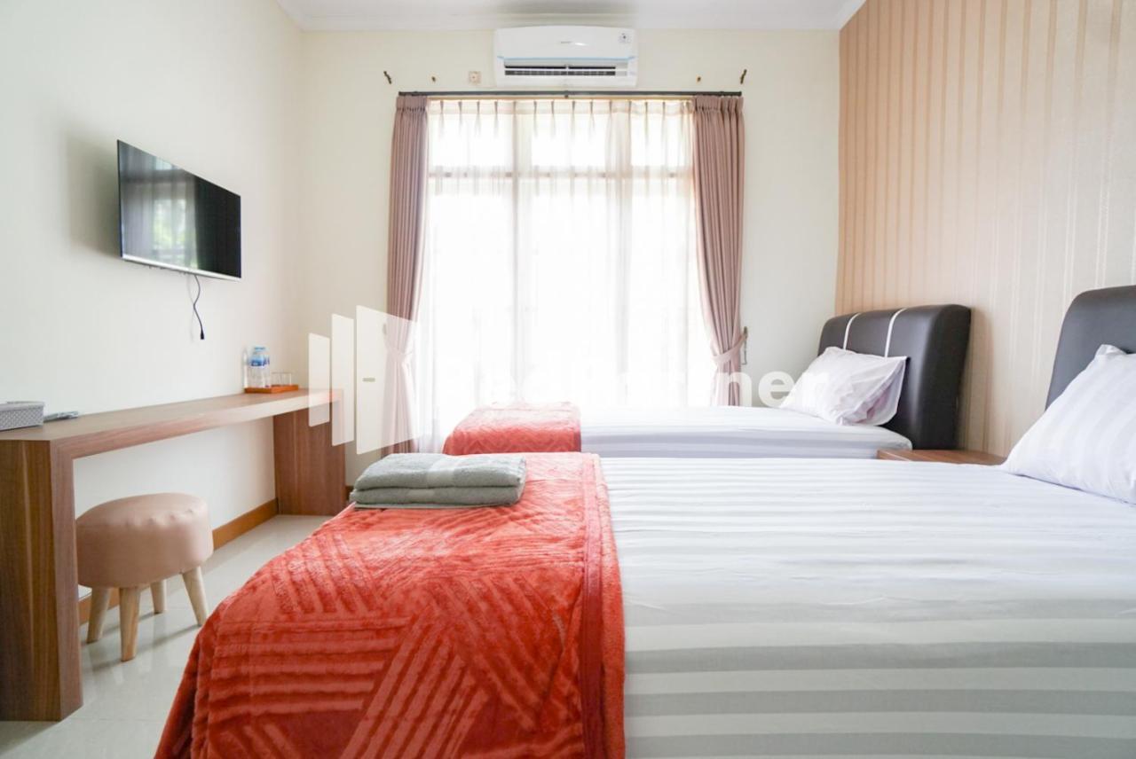 Hotel Fazza Syariah Mitra Reddoorz Jakarta Exteriér fotografie