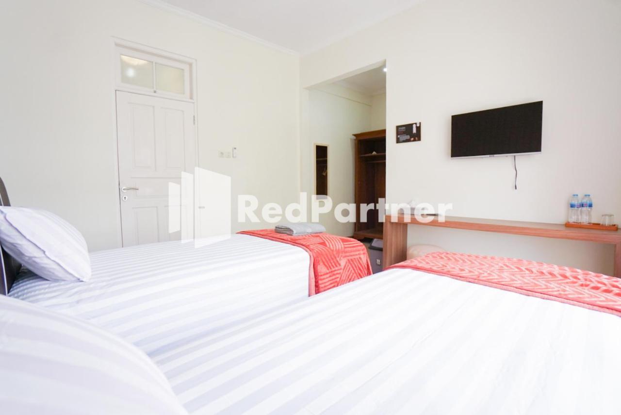 Hotel Fazza Syariah Mitra Reddoorz Jakarta Exteriér fotografie