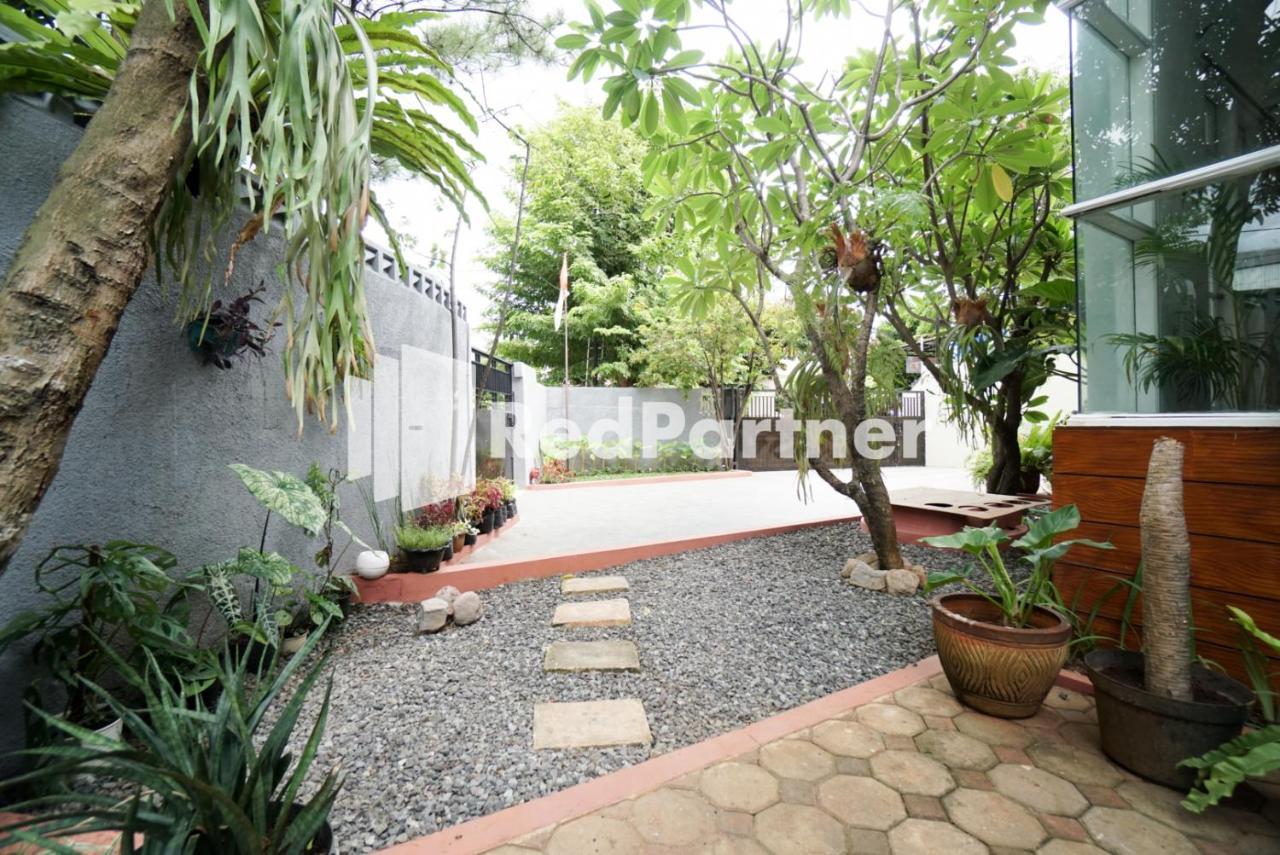 Hotel Fazza Syariah Mitra Reddoorz Jakarta Exteriér fotografie