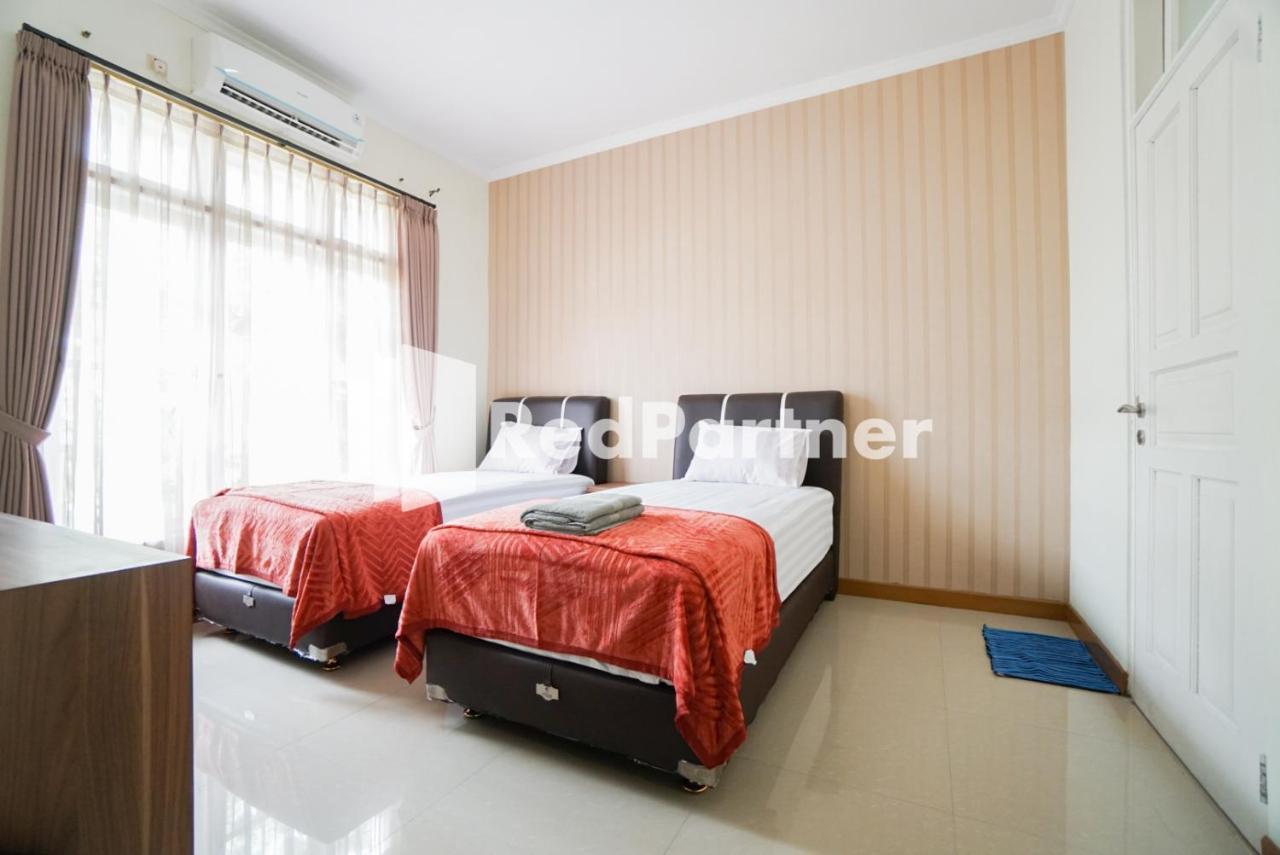 Hotel Fazza Syariah Mitra Reddoorz Jakarta Exteriér fotografie