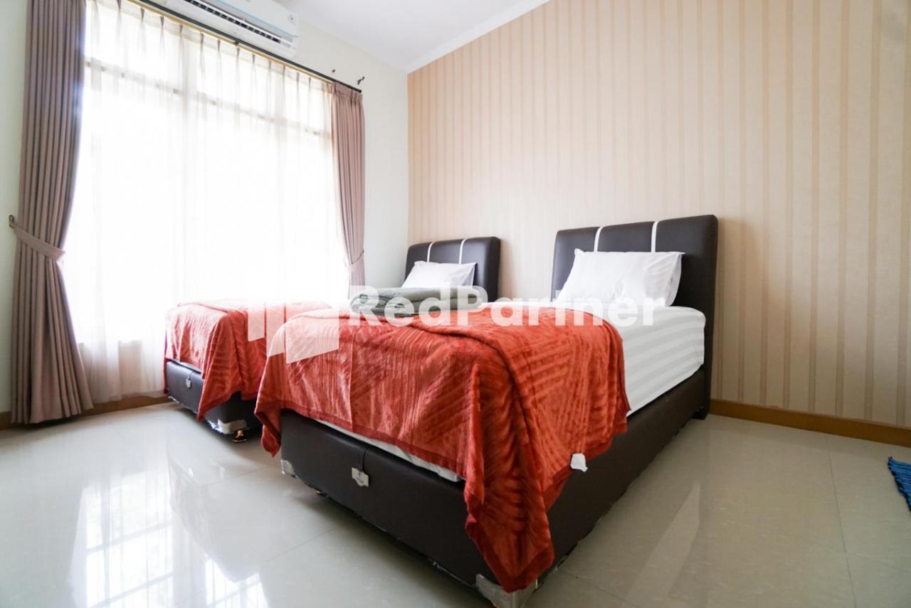 Hotel Fazza Syariah Mitra Reddoorz Jakarta Exteriér fotografie