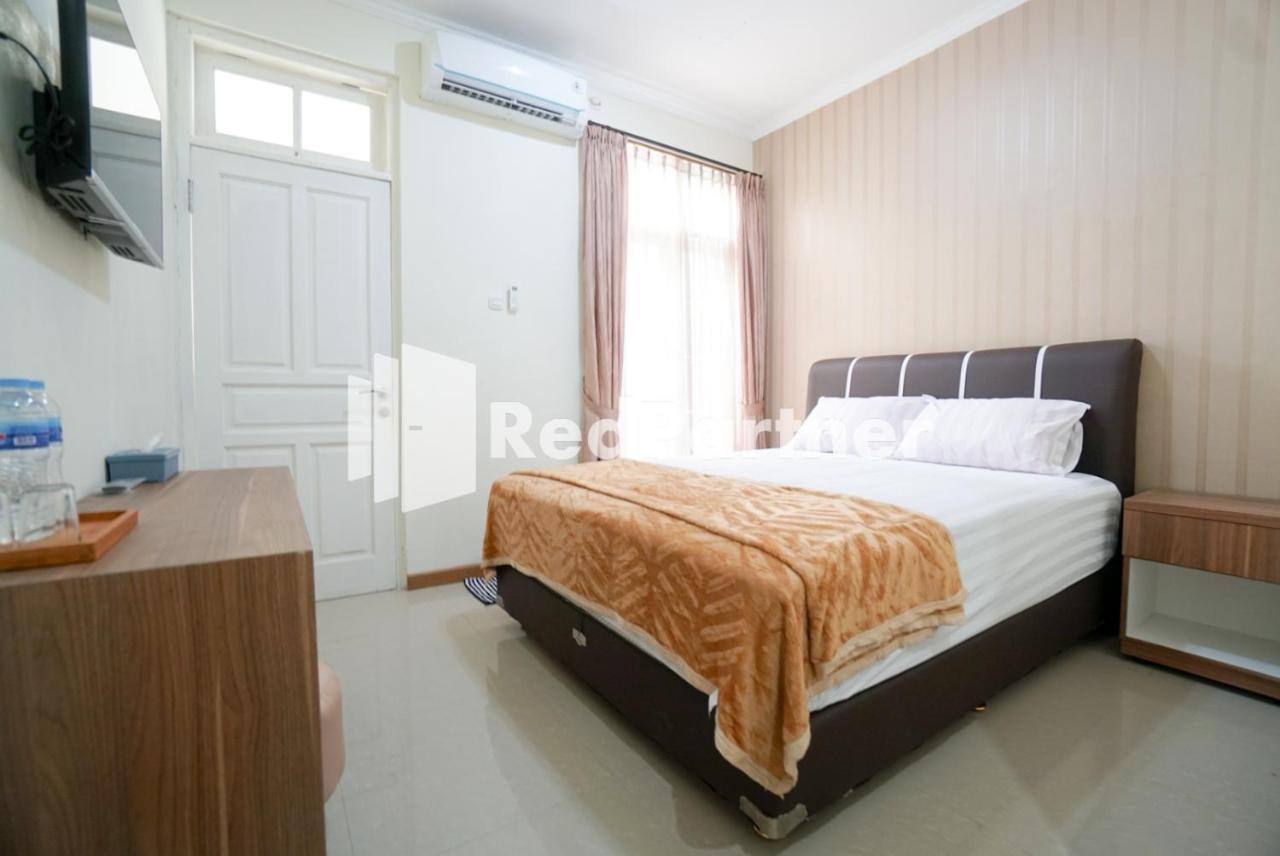 Hotel Fazza Syariah Mitra Reddoorz Jakarta Exteriér fotografie