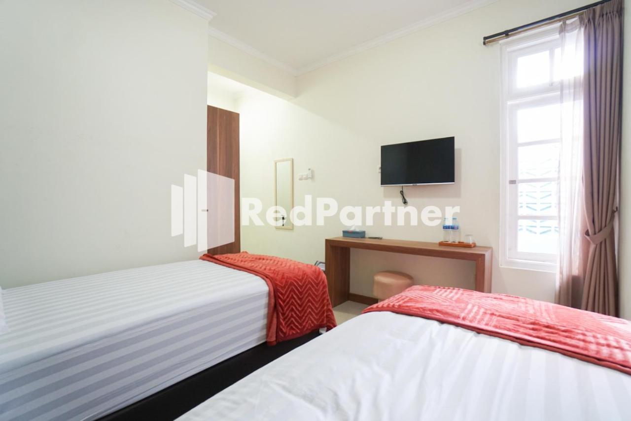 Hotel Fazza Syariah Mitra Reddoorz Jakarta Exteriér fotografie