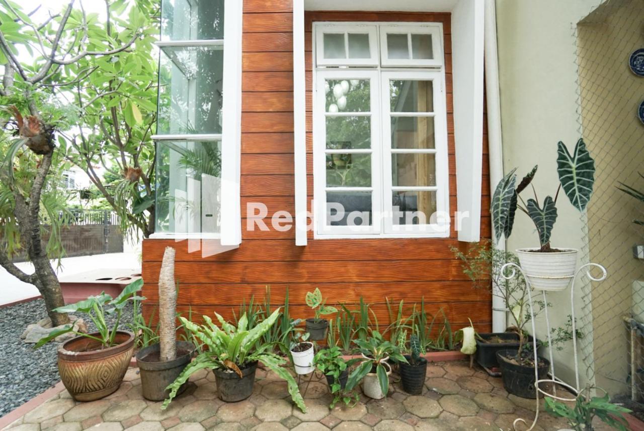 Hotel Fazza Syariah Mitra Reddoorz Jakarta Exteriér fotografie