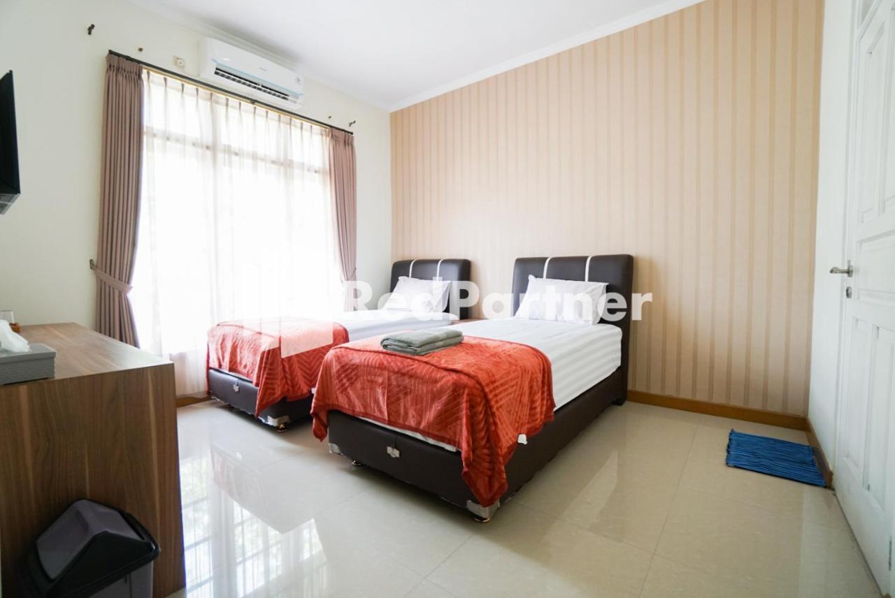 Hotel Fazza Syariah Mitra Reddoorz Jakarta Exteriér fotografie