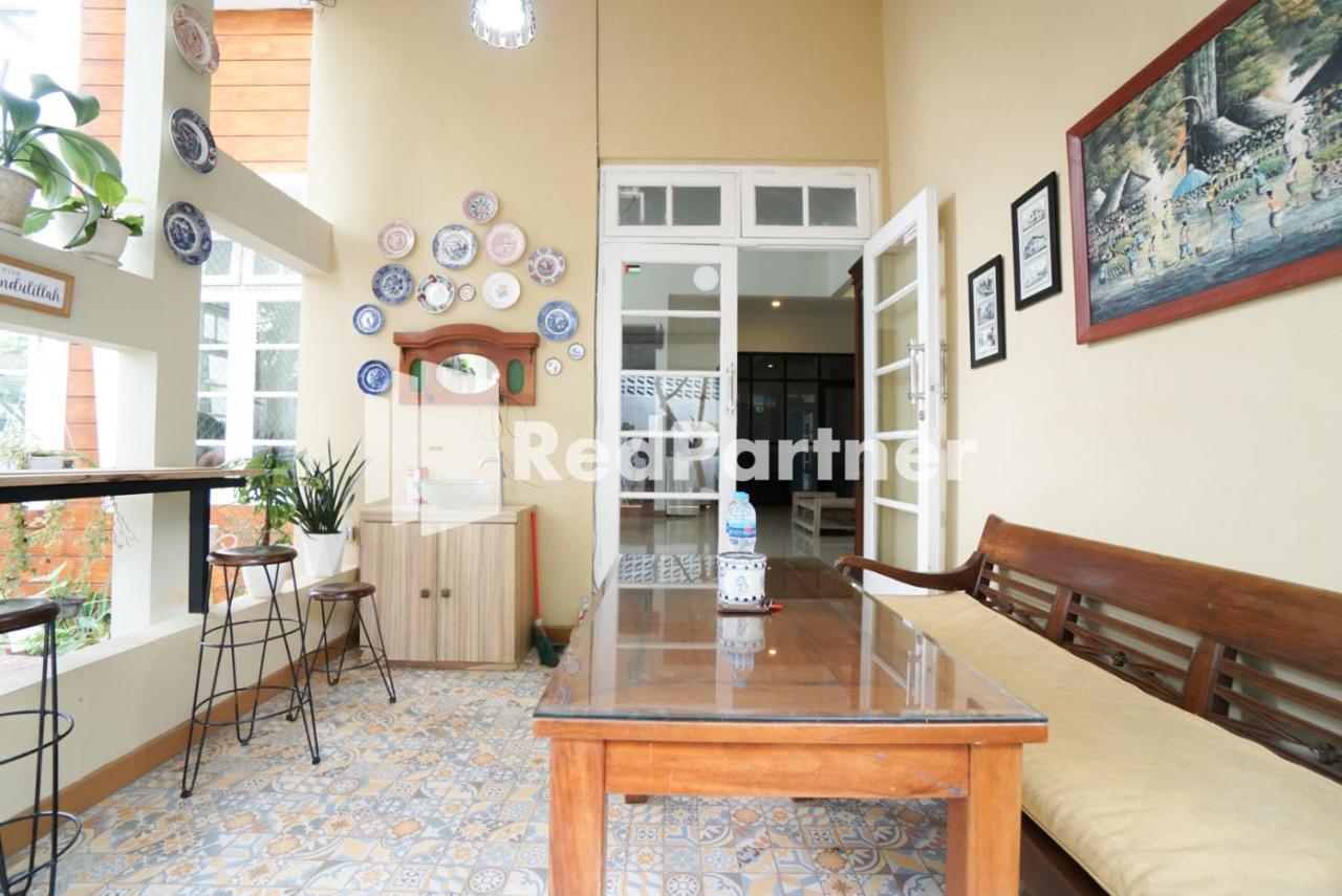 Hotel Fazza Syariah Mitra Reddoorz Jakarta Exteriér fotografie