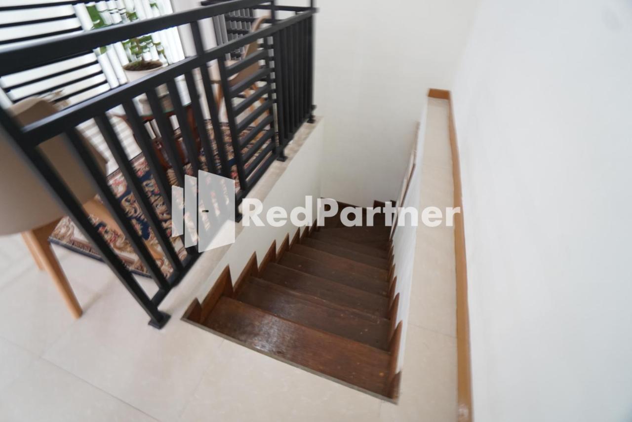 Hotel Fazza Syariah Mitra Reddoorz Jakarta Exteriér fotografie